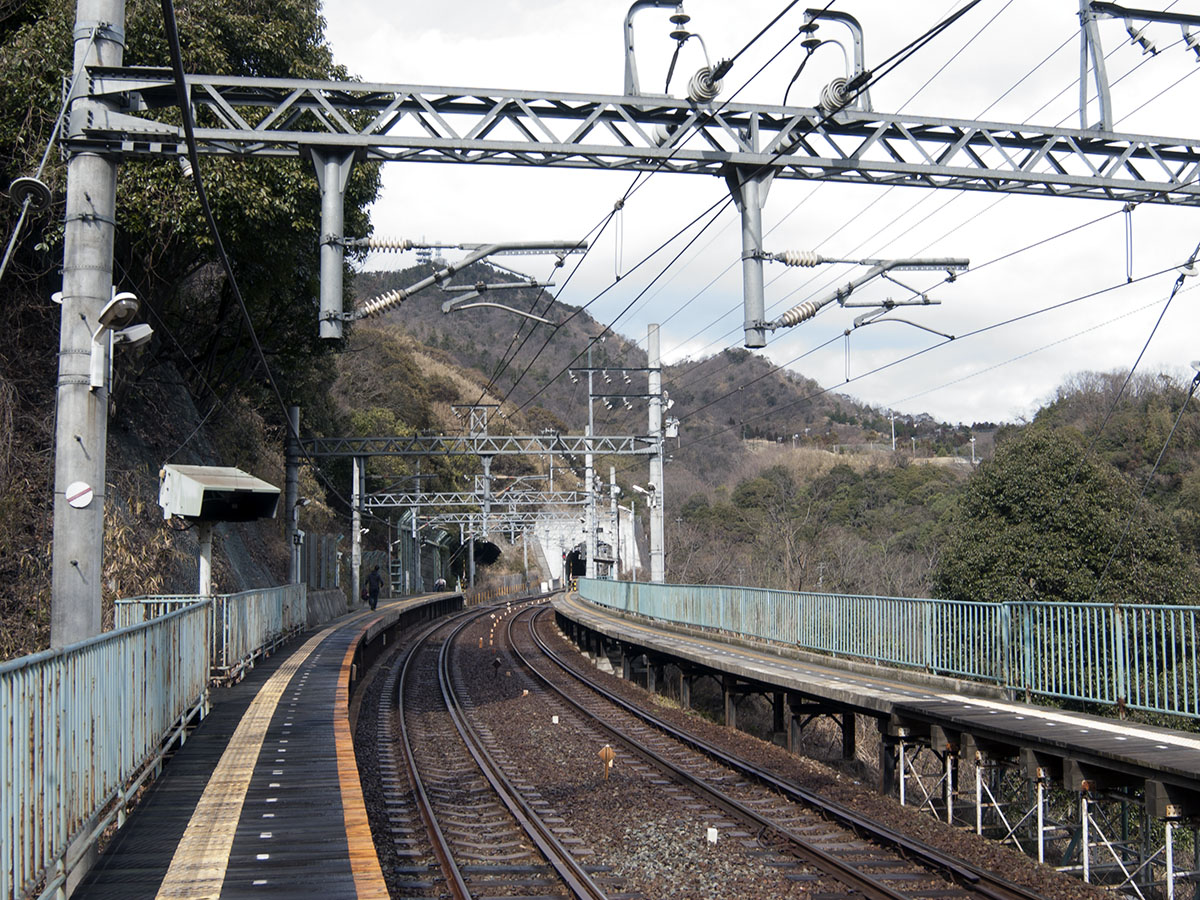 菊水山駅階段