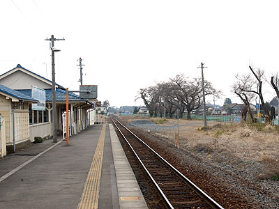 仁井田駅ホーム(1)