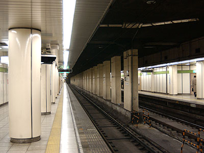 九段下駅ホーム