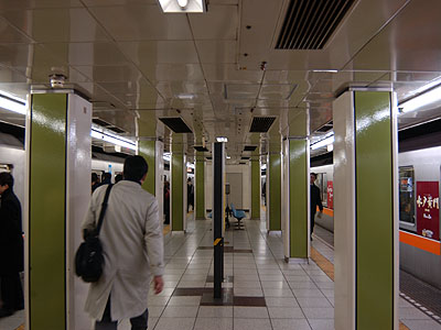 京橋駅ホーム