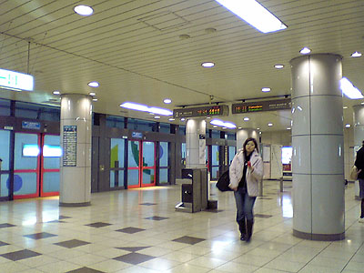 王子駅ホーム