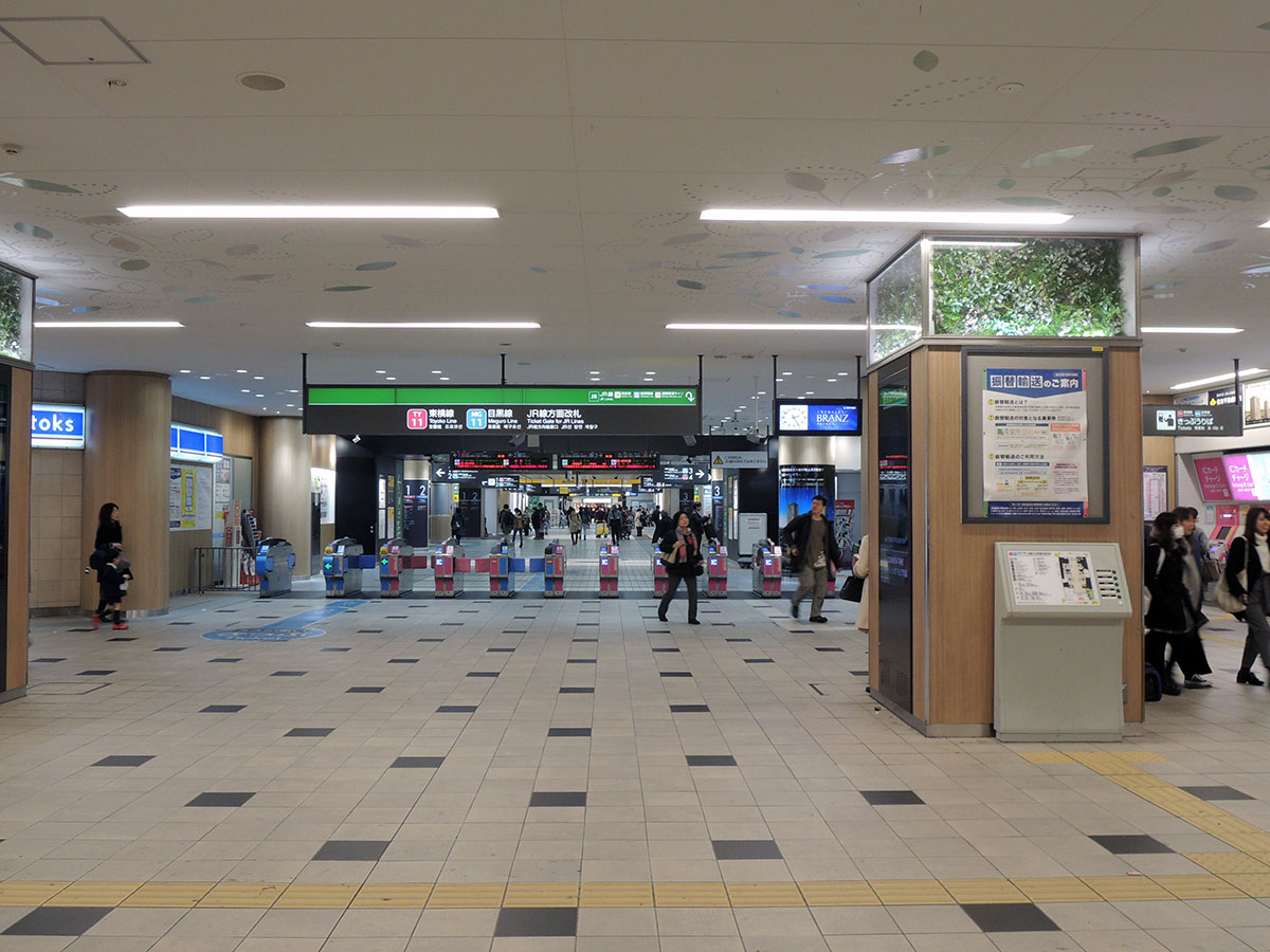 武蔵小杉駅JR線方面改札