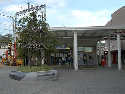 売布神社駅