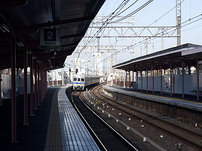 浅香山駅ホーム