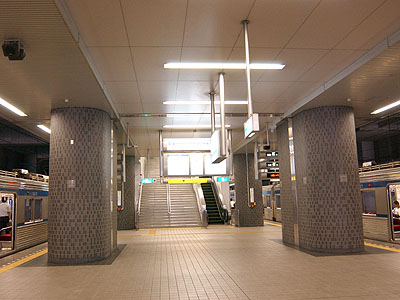 和泉中央駅ホーム