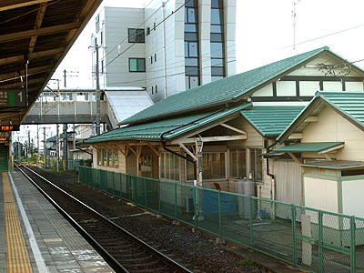村井駅ホーム