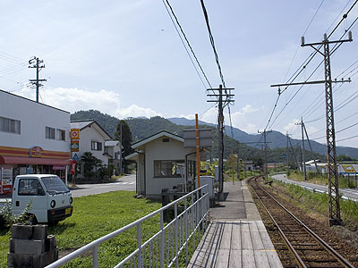 井上駅ホーム