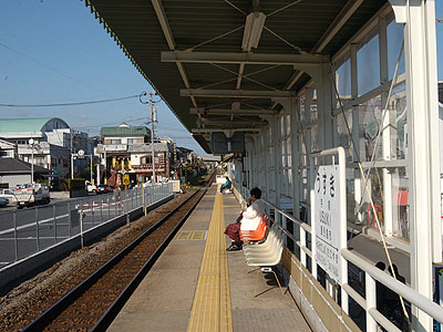 宇宿駅ホーム