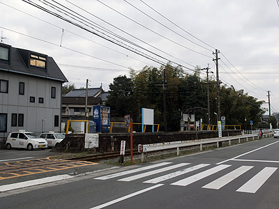 亀井駅