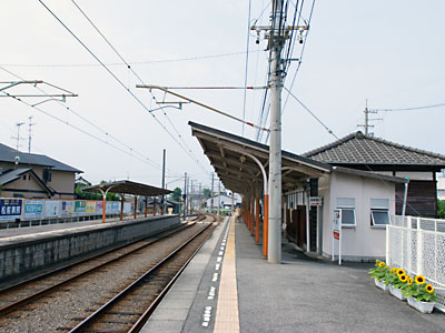 松前駅ホーム