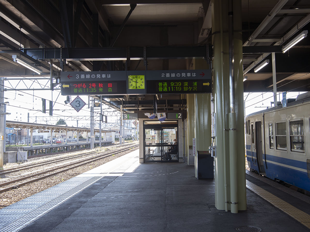 弘前駅2・3番ホーム