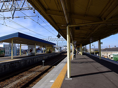 北野桝塚駅ホーム