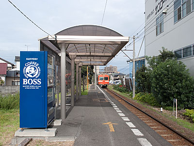 ジヤトコ前駅ホーム