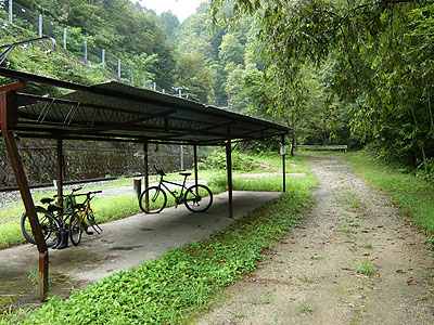 金野駅前の自転車駐輪場