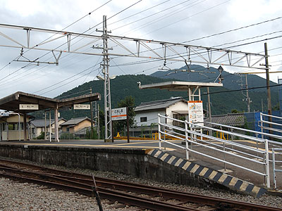 十島駅ホーム(1)