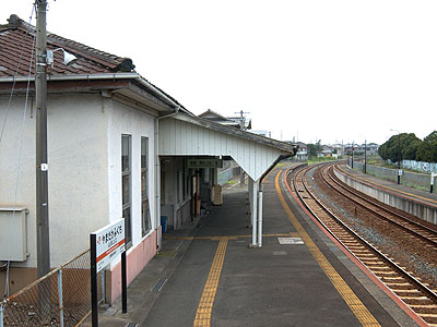 山田上口駅ホーム