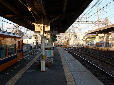 米野駅ホーム